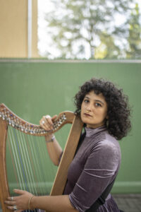 Zainab Lax WERKBÜHNEN Donnerstag: Moderne Harfe