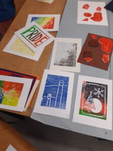 Linolschnitt-Workshop für junge Erwachsene