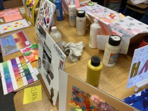 Farbe, Pinsel, fertig, los! Workshop für Kinder ab 8 Jahren